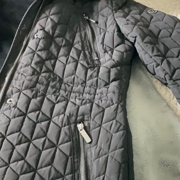 Calvin Klein Puffer Jacket - Picture 6 of 9